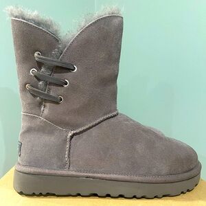 UGG Constantine Shearling Boots in Charcoal Gray - Size 7